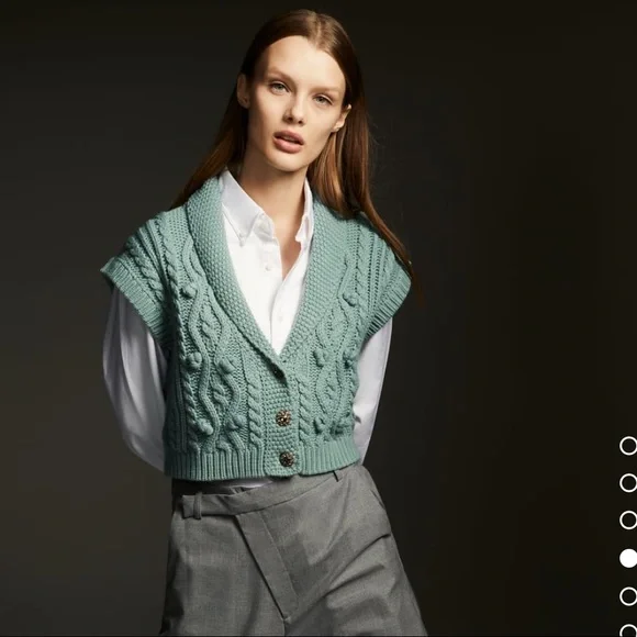 Zara cable knit vest with jewel buttons - Picture 3 of 10